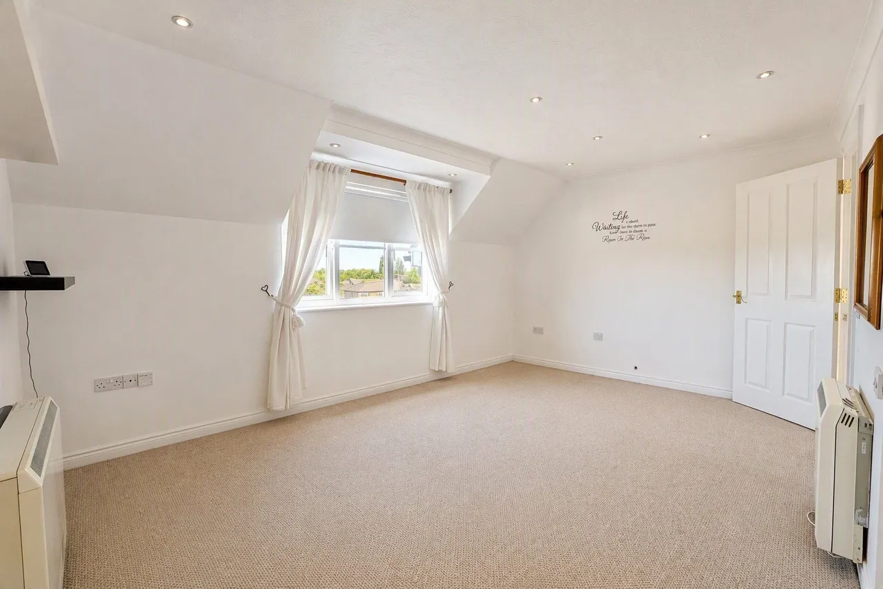 Czarina Rise, Laindon, Basildon, Essex, SS15, photo 5
