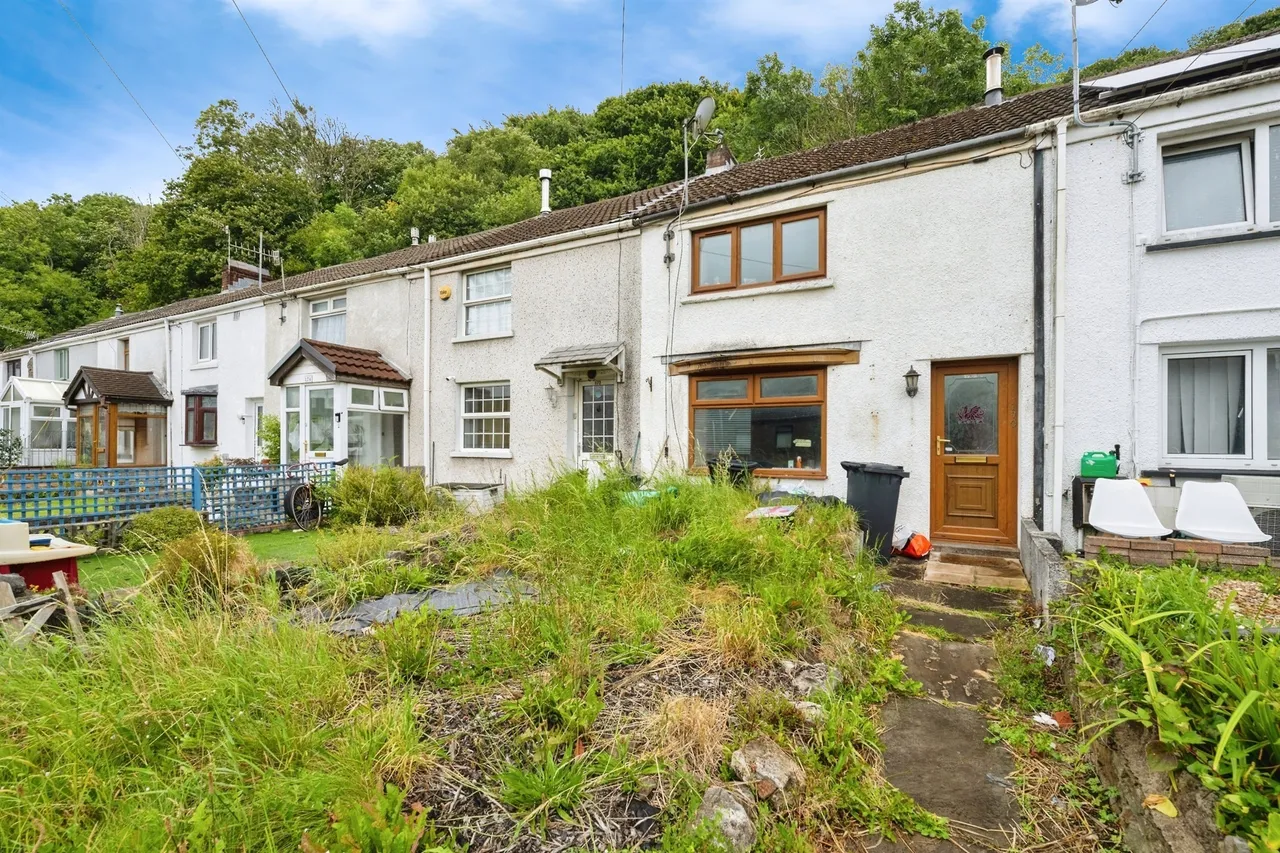 2 bed house for sale, Neath Road, Neath, SA11