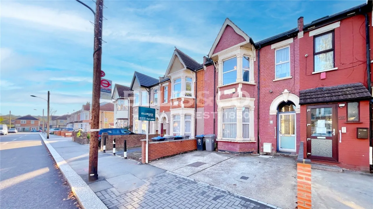 Chaplin Road, Wembley, HA0, photo 2