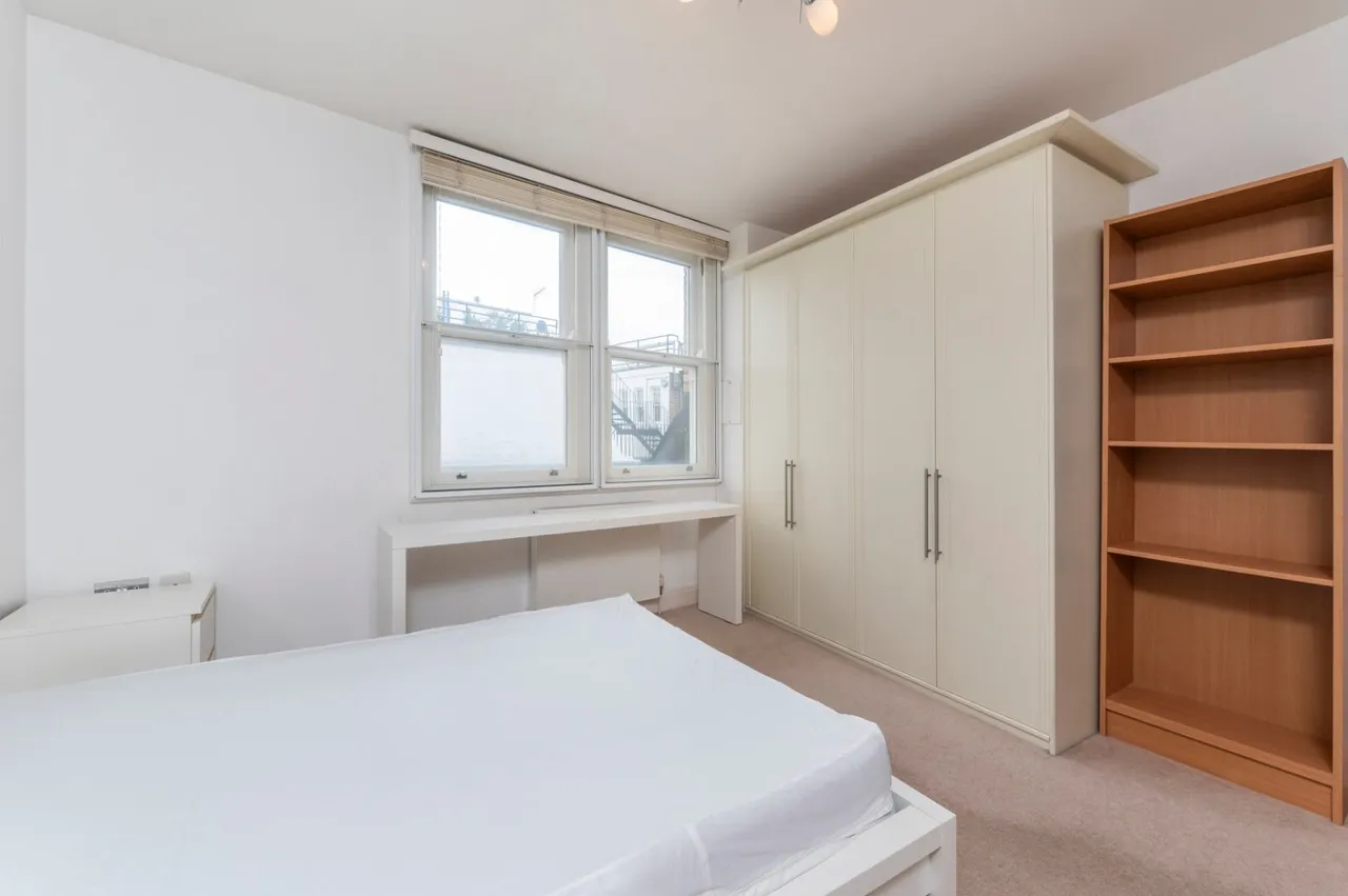 High Holborn, London, WC1V, photo 8