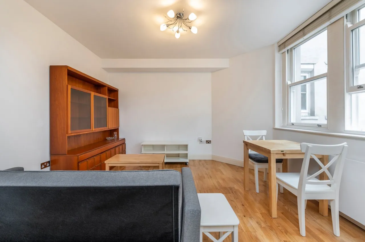 High Holborn, London, WC1V, photo 4