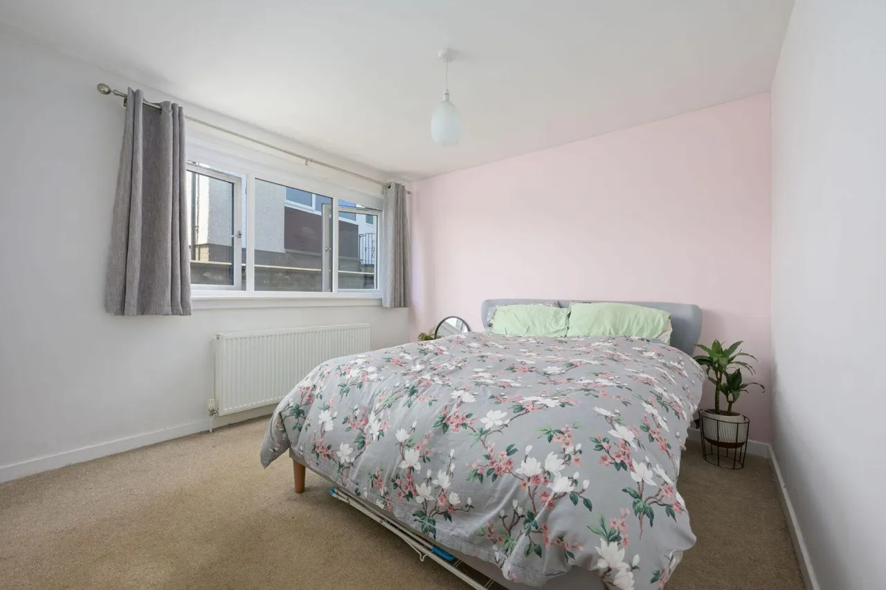 Castle Drive, Stenhousemuir, FK5 4DH, photo 13