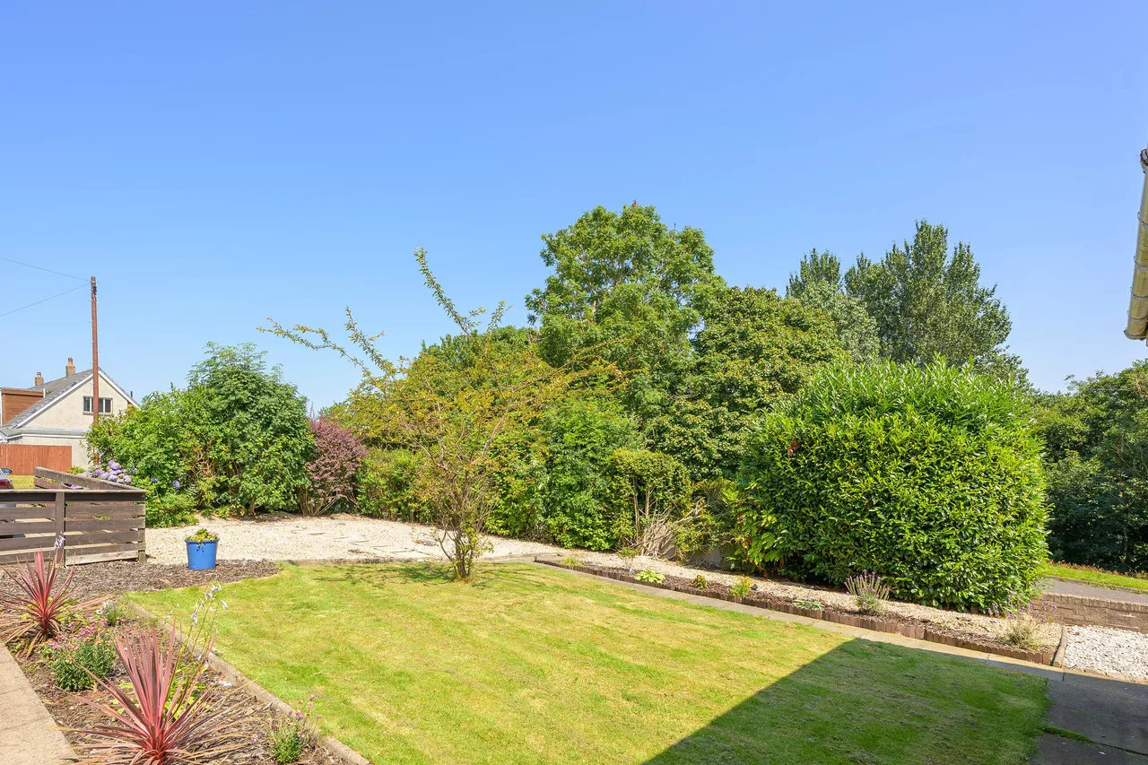 Castle Drive, Stenhousemuir, FK5 4DH, photo 27