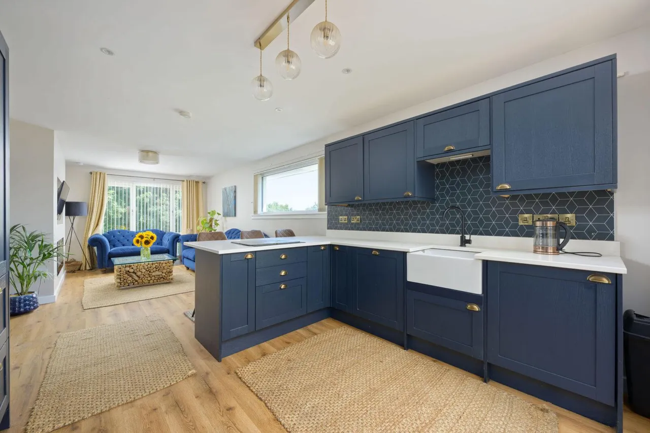 Castle Drive, Stenhousemuir, FK5 4DH, photo 9