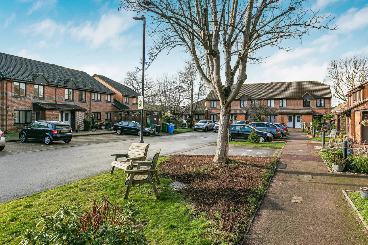 Berryscroft Road, Staines-upon-Thames, TW18, photo 15