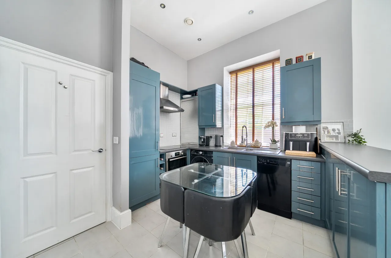 West Mews, Knowle, PO17, photo 8