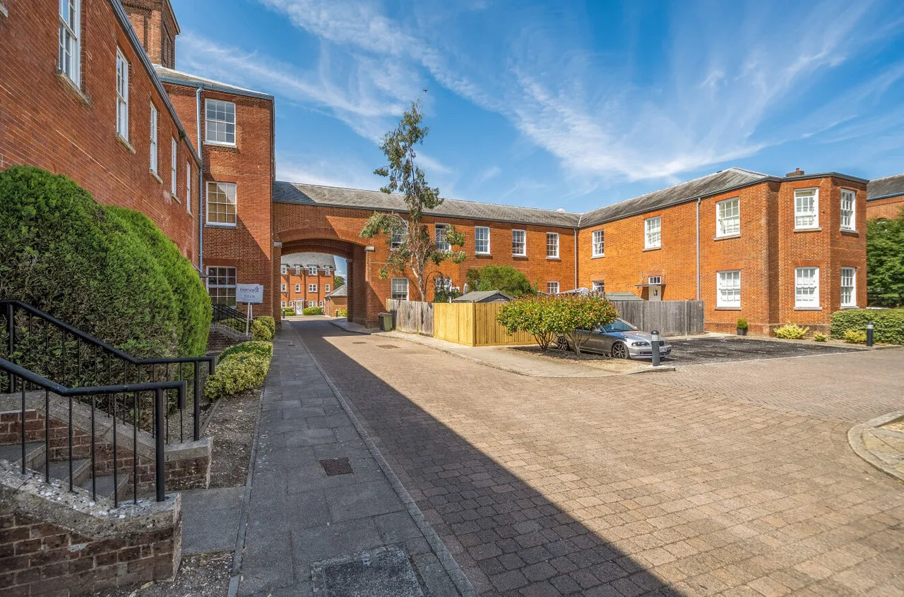 West Mews, Knowle, PO17, photo 14