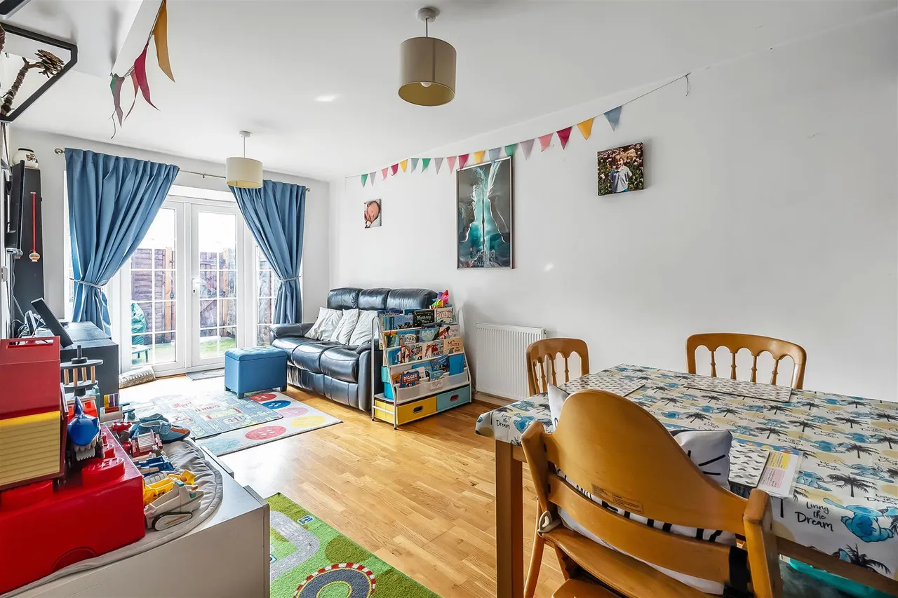 Kingston Road, Leatherhead, KT22, photo 6