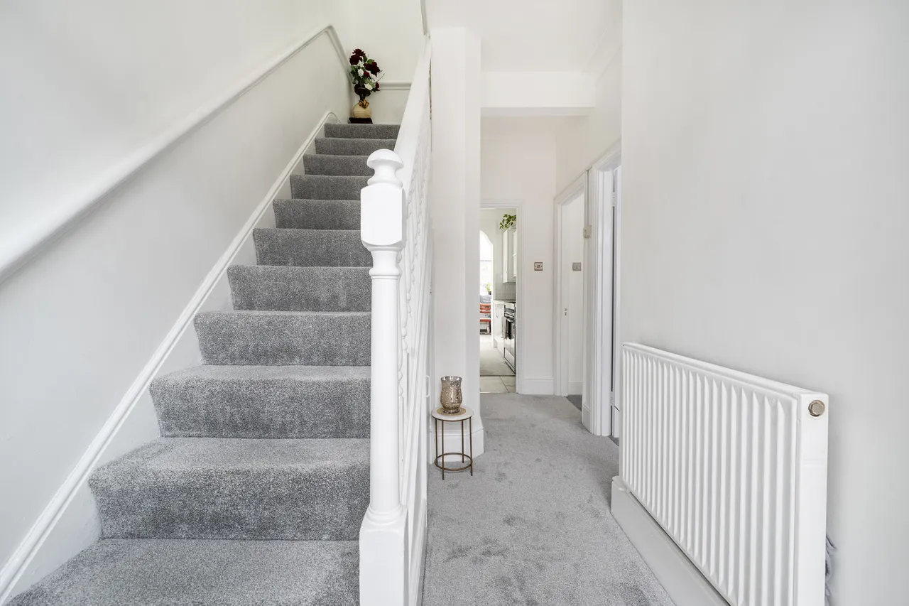 Hewitt Avenue, London, N22, photo 3