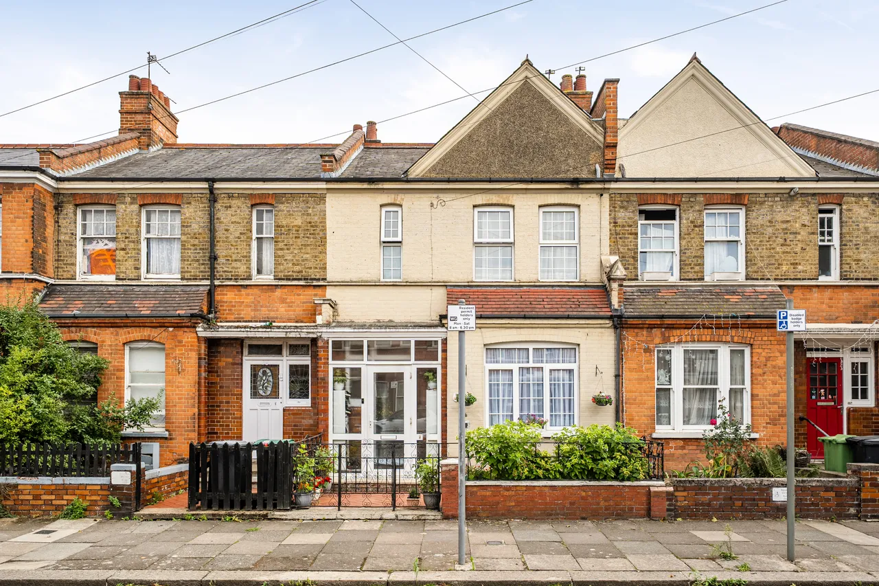 3 bed house for sale, Hewitt Avenue, London, N22