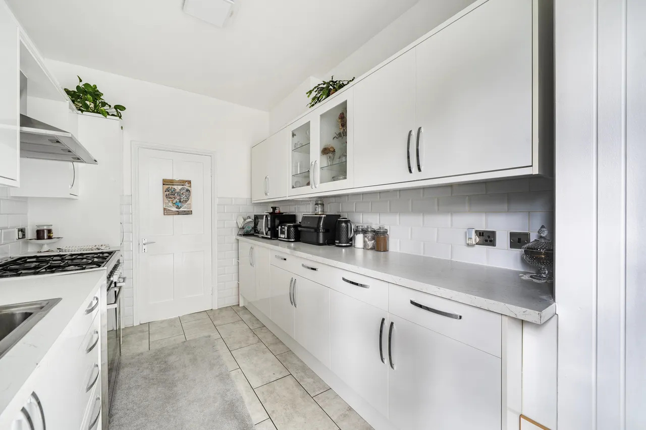 Hewitt Avenue, London, N22, photo 16