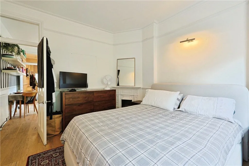 Cambridge Road, London, SW11, photo 11