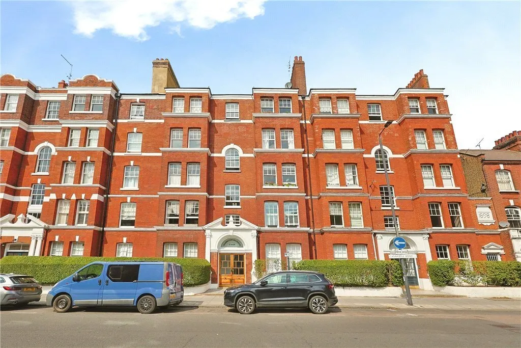 2 bed flat for sale — Cambridge Road, London, SW11