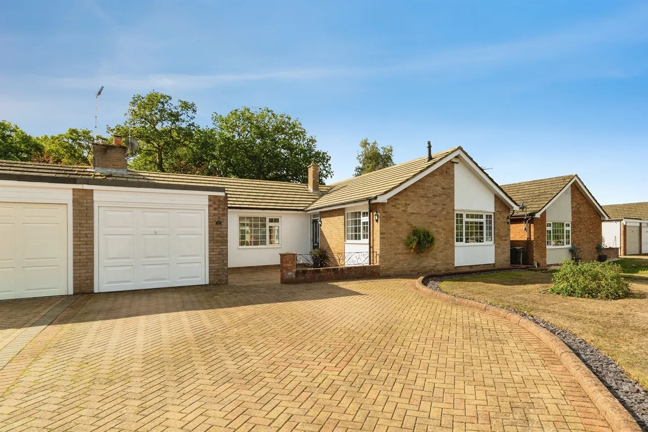 3 bed house for sale — Postwood Green, Hertford Heath, Hertford