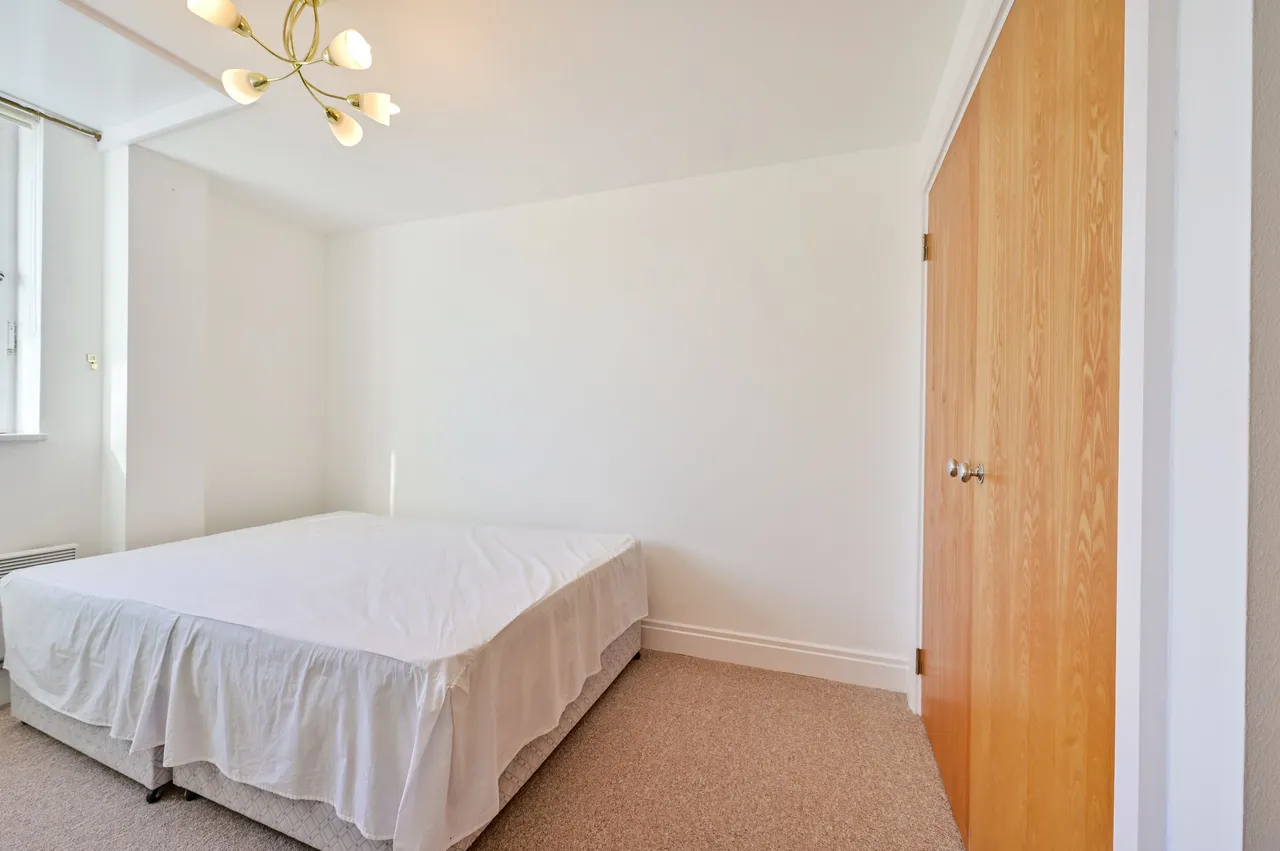 London, SW18, photo 13