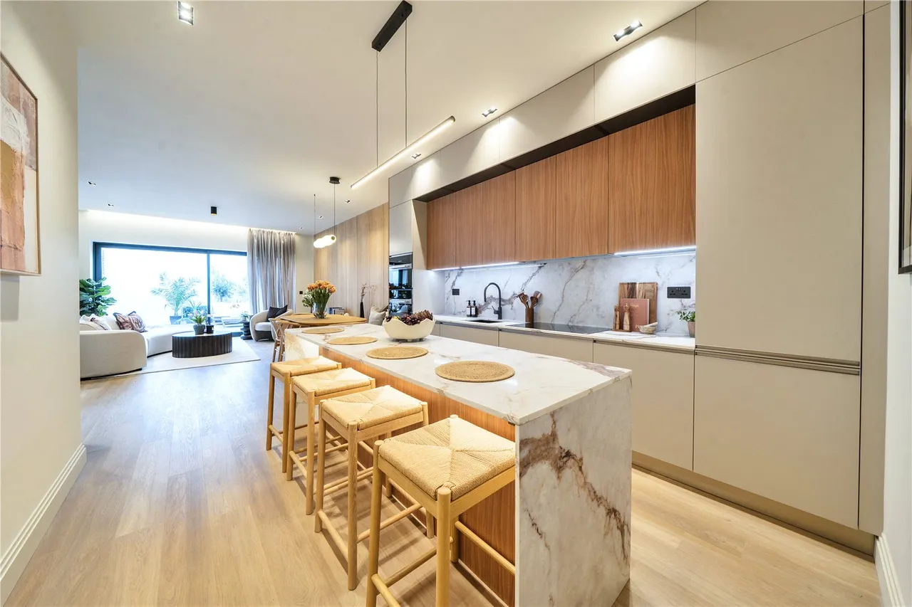 Creswick Road, London, W3, photo 6