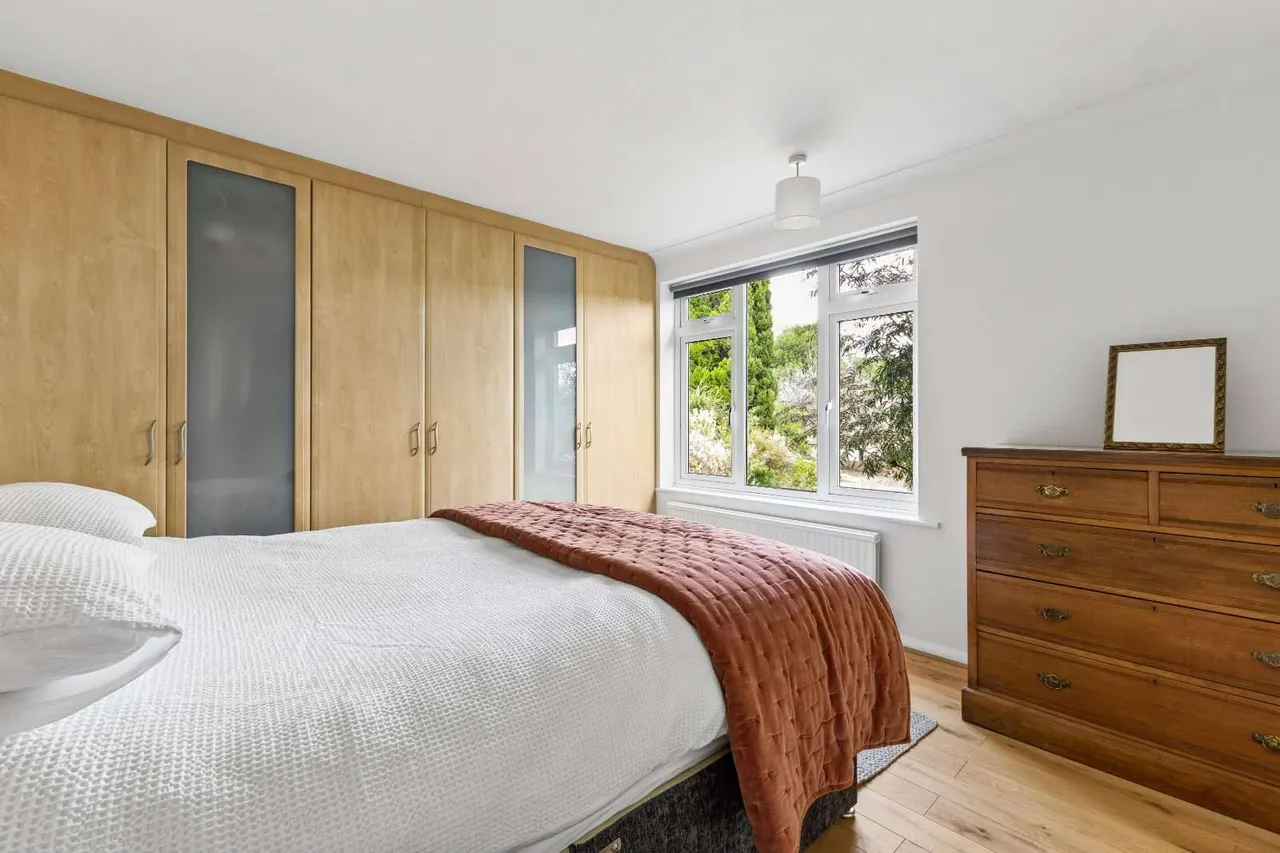 Clements Road, Chorleywood, Rickmansworth, Hertfordshire, WD3 5JS, photo 10