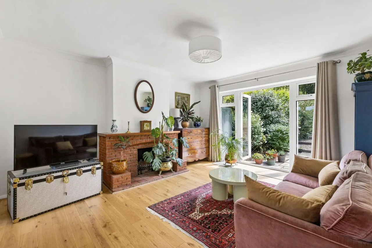 Clements Road, Chorleywood, Rickmansworth, Hertfordshire, WD3 5JS, photo 5