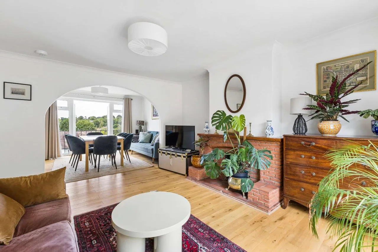 Clements Road, Chorleywood, Rickmansworth, Hertfordshire, WD3 5JS, photo 4