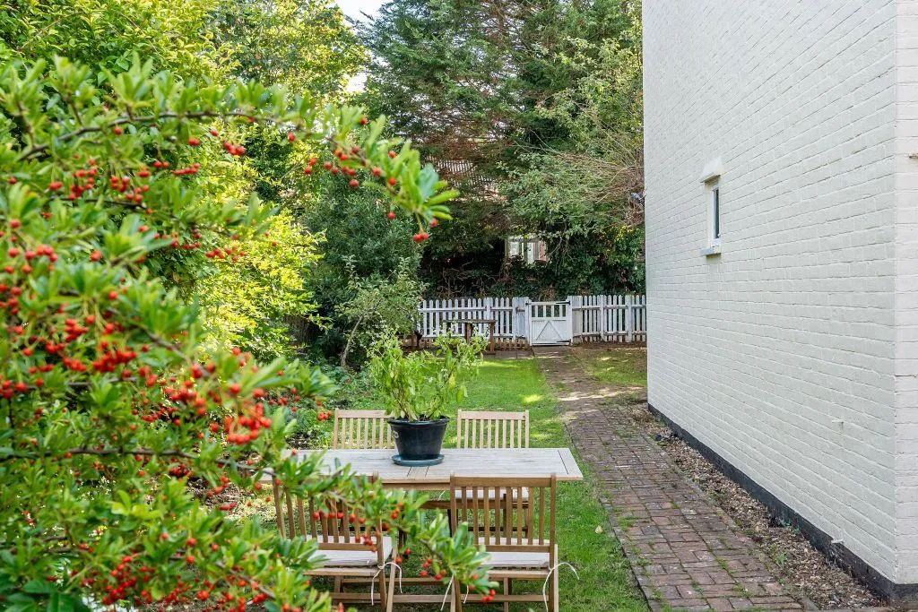 Spring Gardens, Dorking, RH4, photo 11