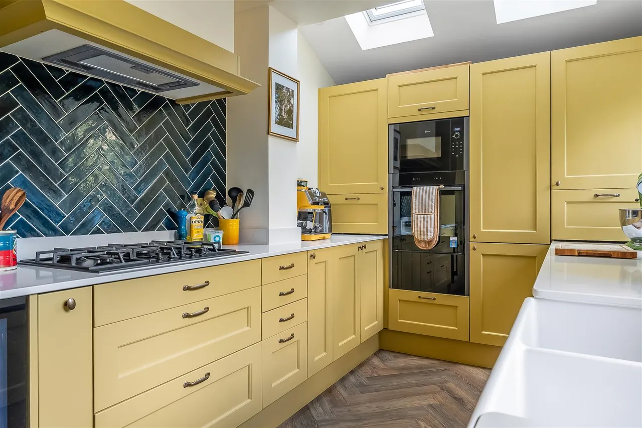 Spring Gardens, Dorking, RH4, photo 14