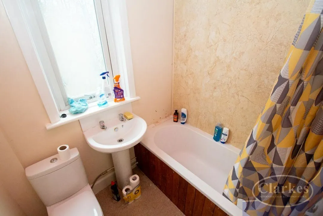 Elmes Road, Winton, photo 11