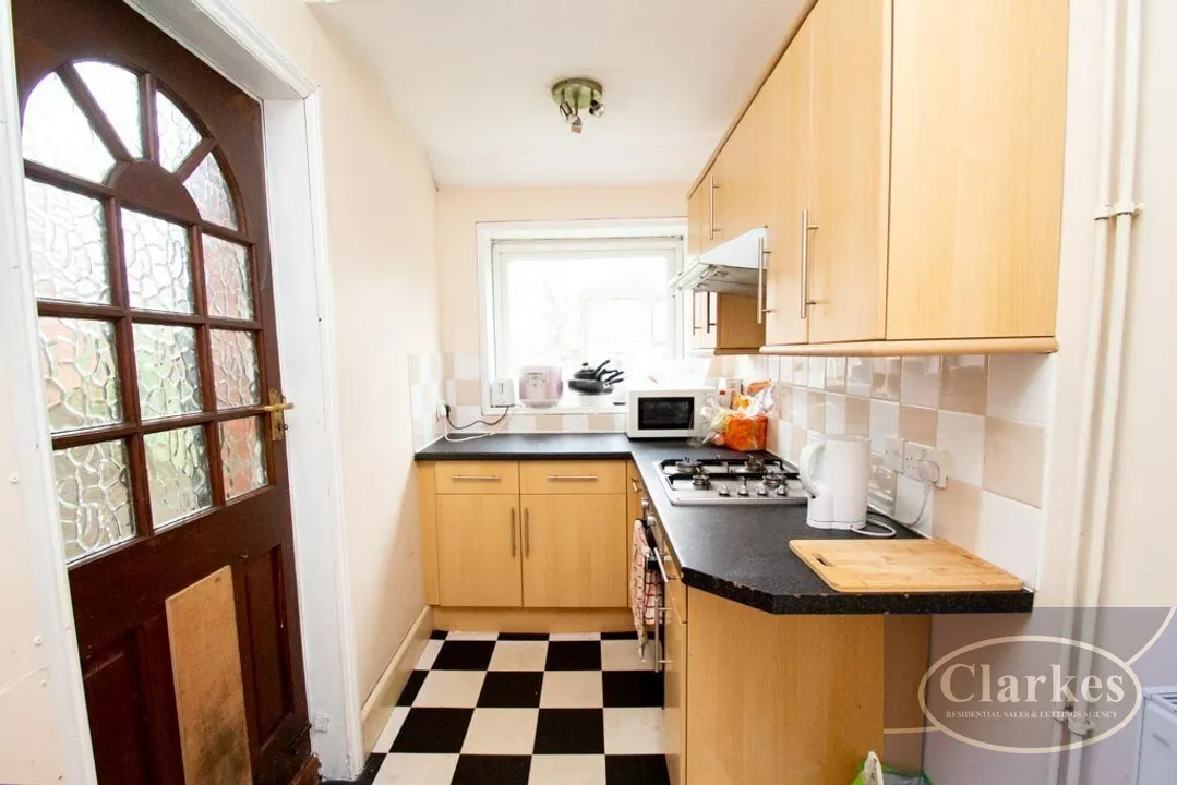 Elmes Road, Winton, photo 4