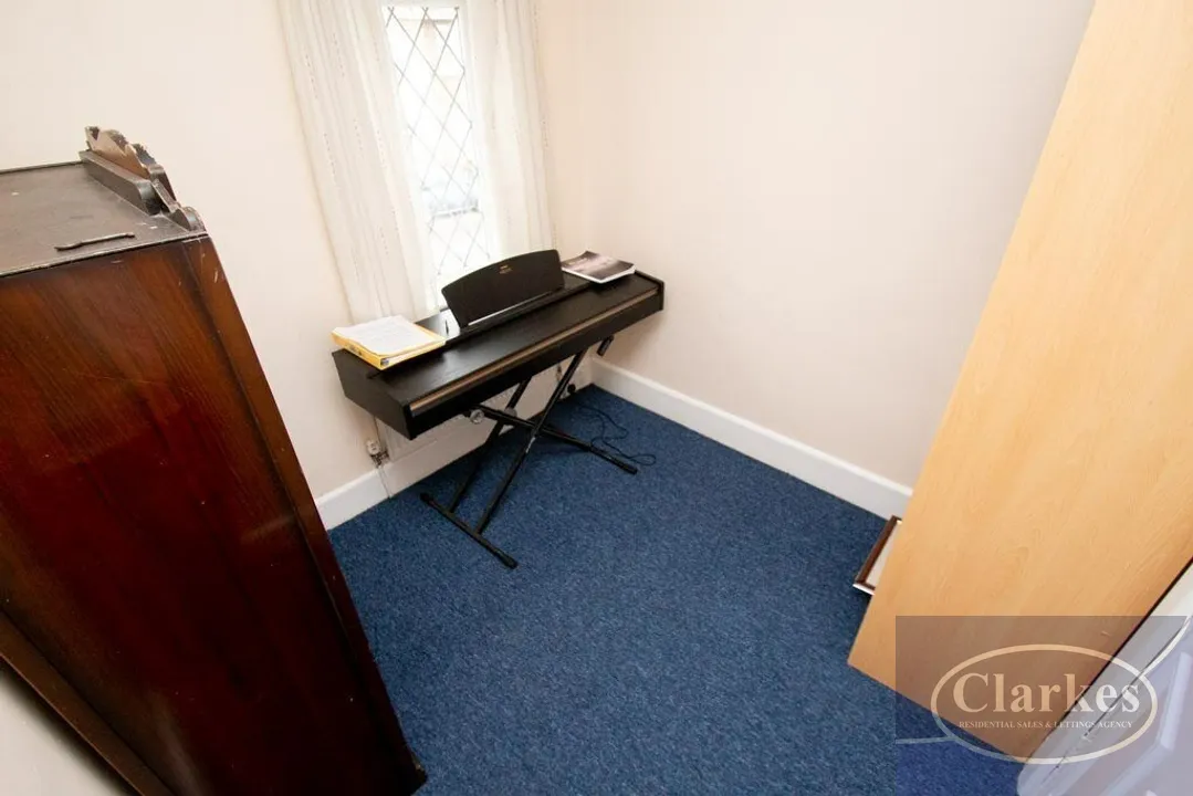 Elmes Road, Winton, photo 10