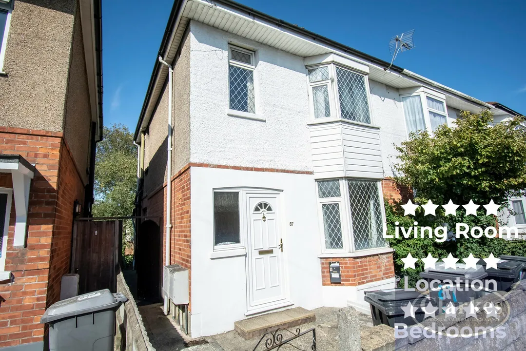 3 bed house to rent, Elmes Road, Winton