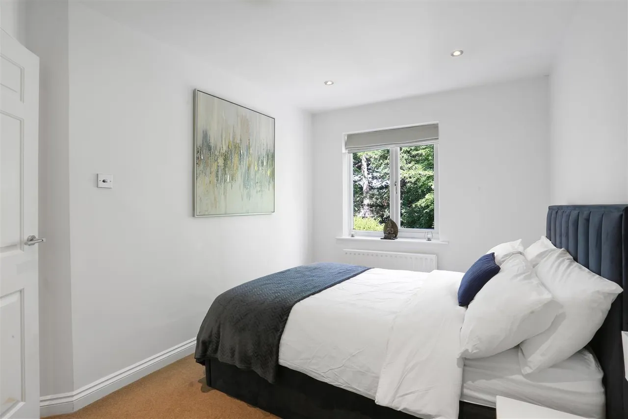 46-48 The Crescent, Belmont, Sutton, Surrey, SM2 6BJ, photo 12