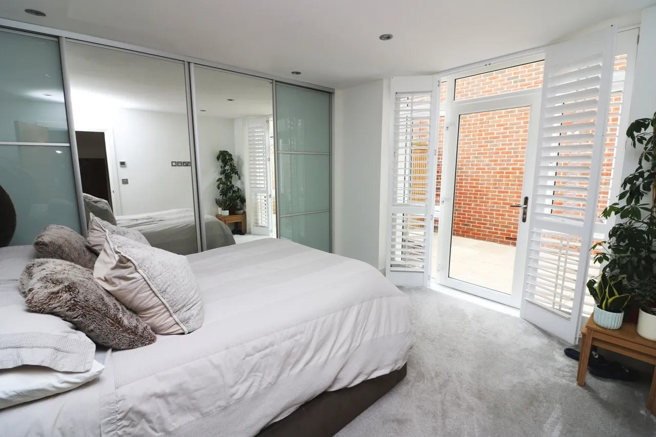 Guildford Street, Surrey Chertsey, KT16, photo 7