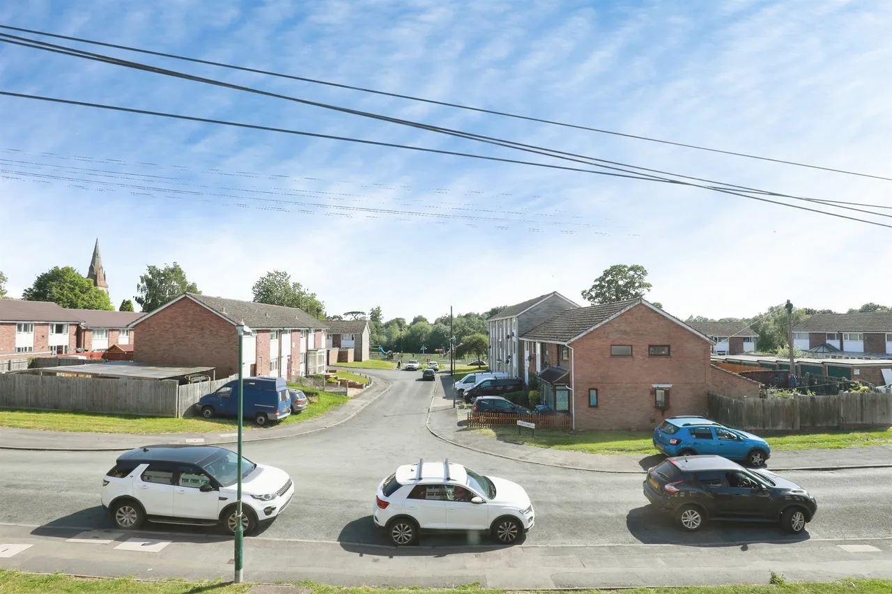 2 bed flat for sale — Parkfields, Southam