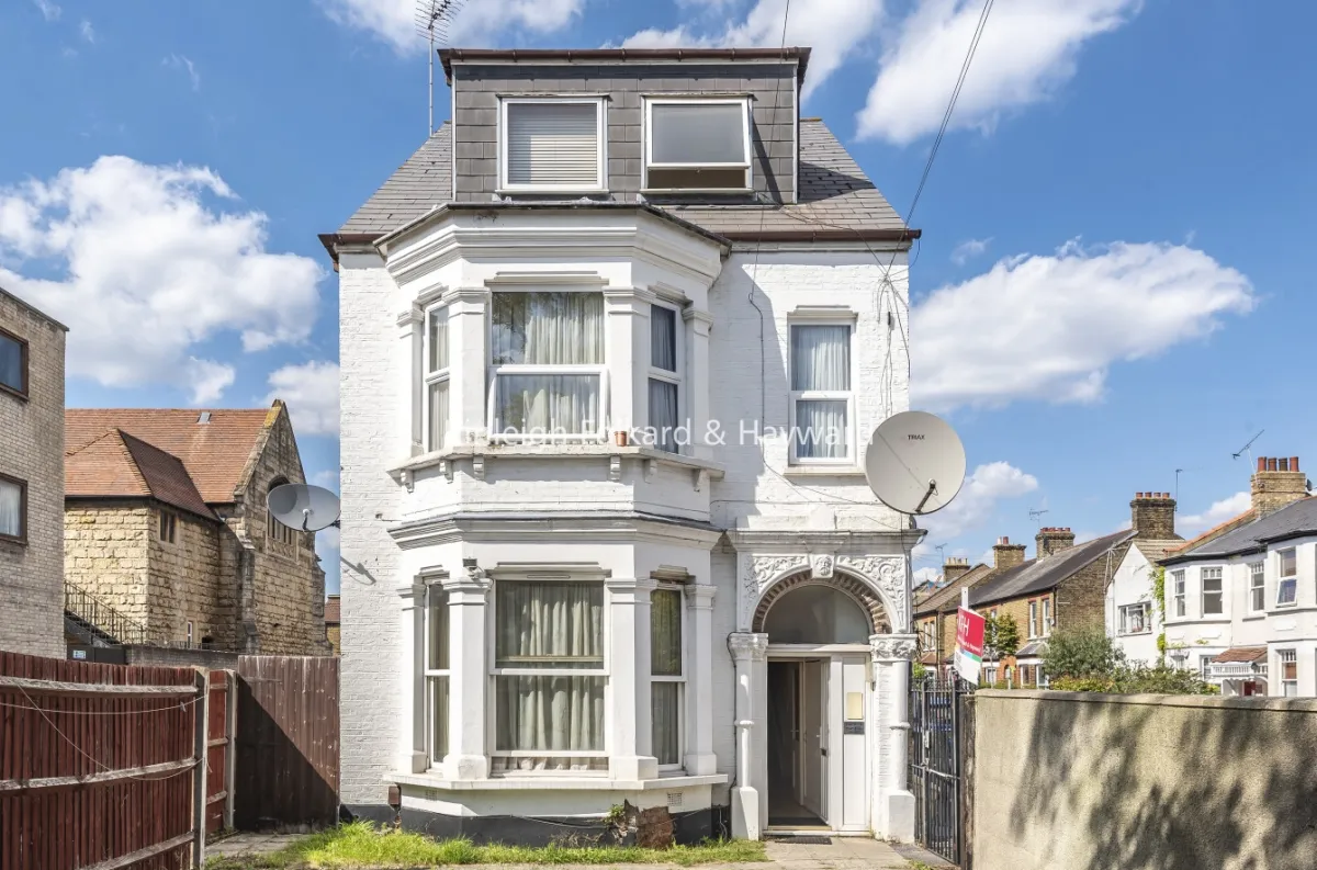 Nether Street, London, N12, photo 2