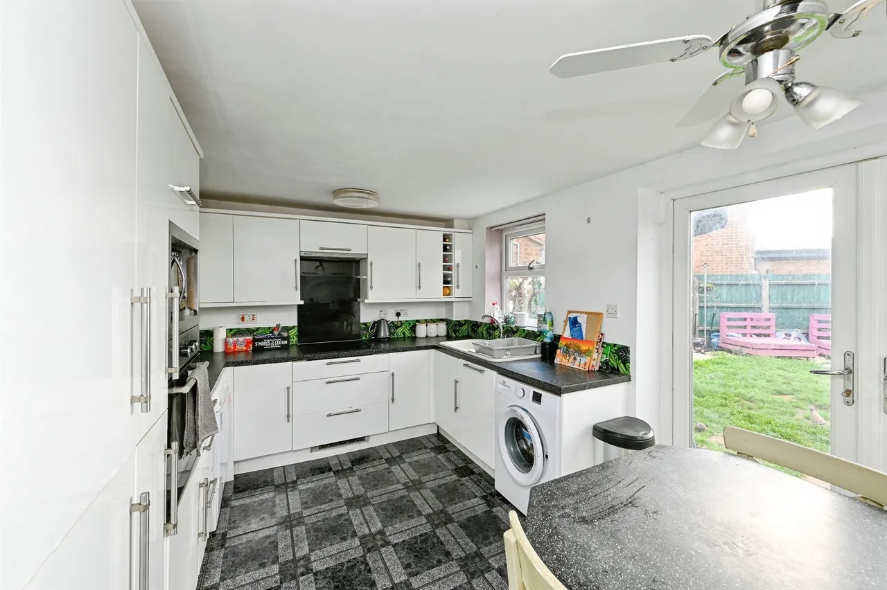 Aylmer Drive, Tilney St. Lawrence, PE34, photo 5