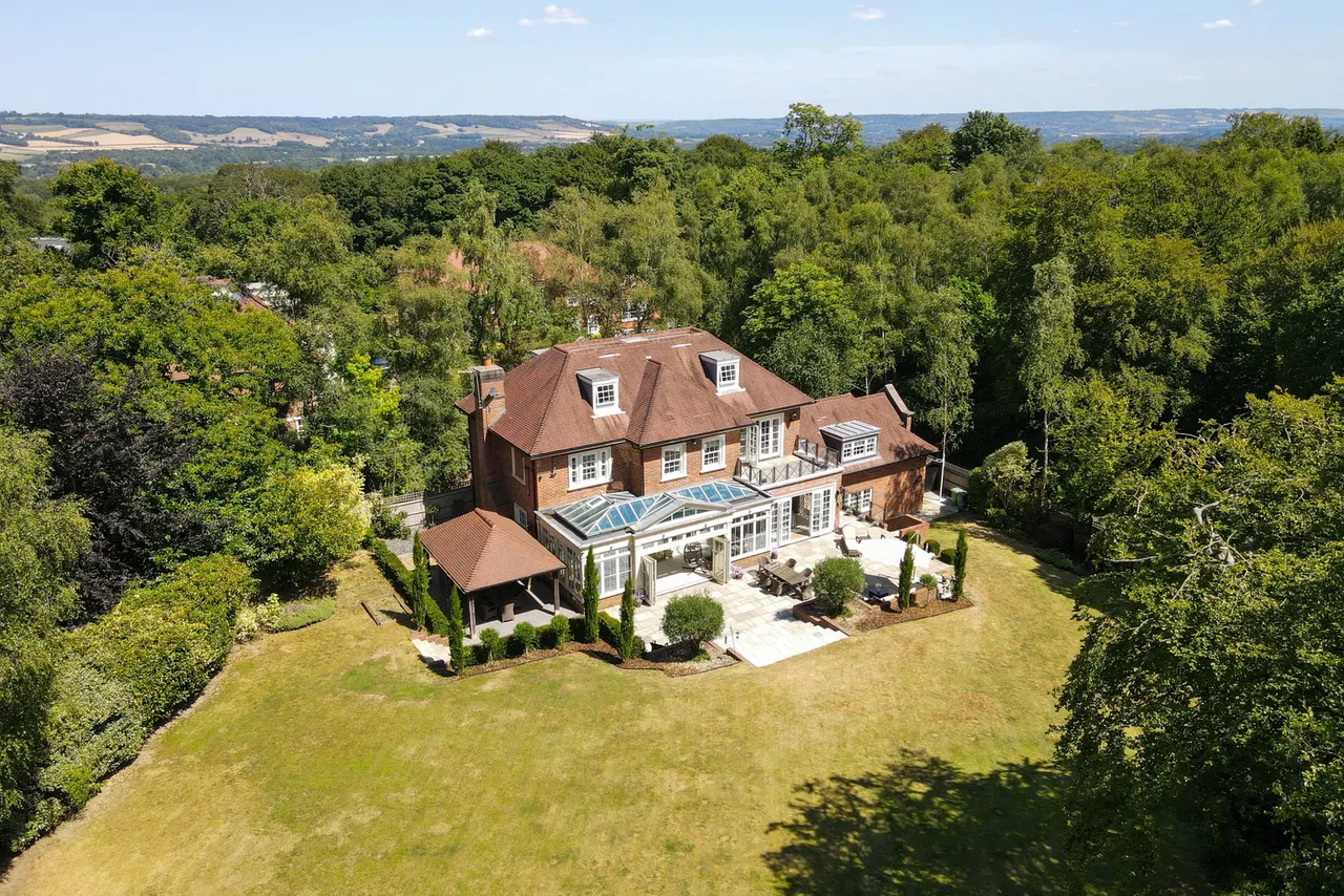 Veralum House, Phillippines Shaw, Sevenoaks, TN14, photo 4