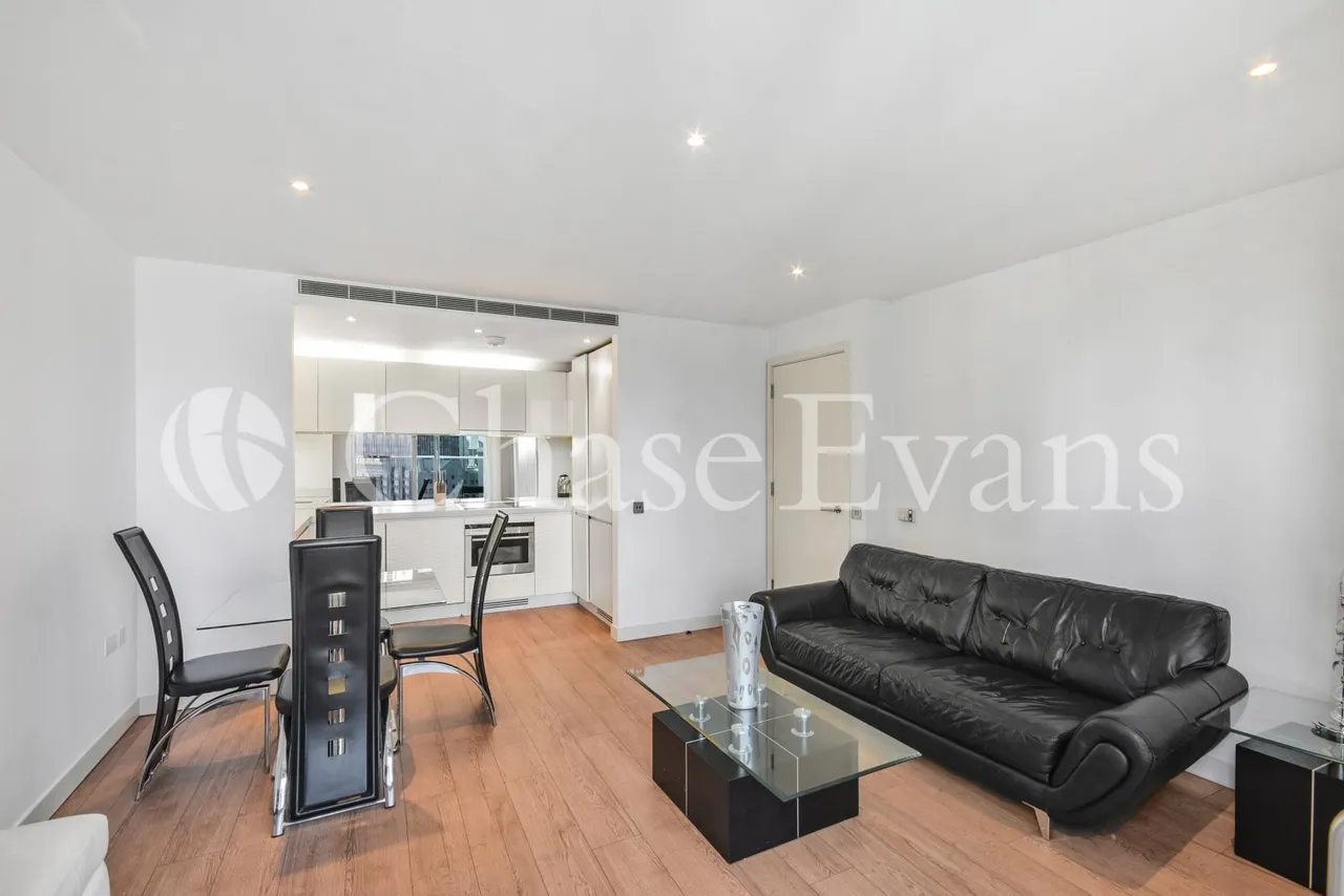 West Tower, 1 Pan Peninsula, Pan Peninsula Square, Canary Wharf, E14, photo 5