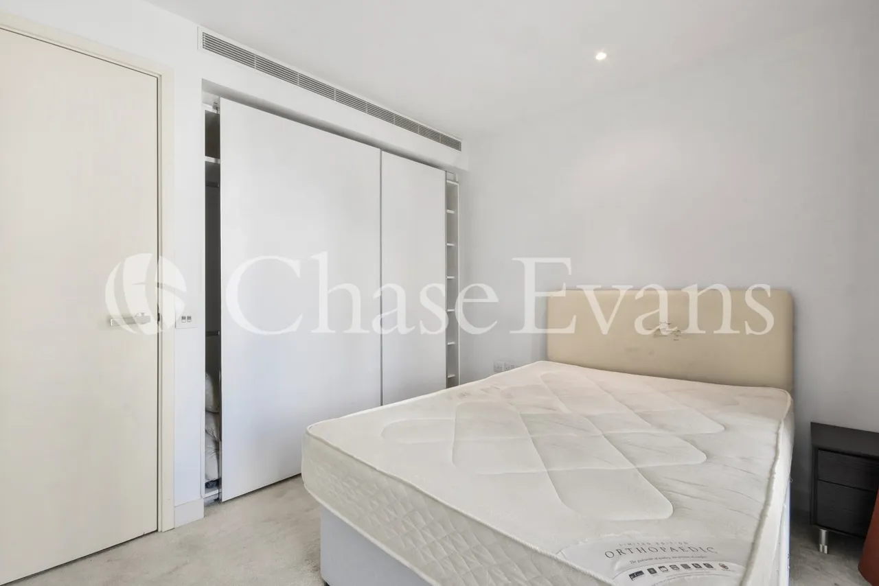 West Tower, 1 Pan Peninsula, Pan Peninsula Square, Canary Wharf, E14, photo 7