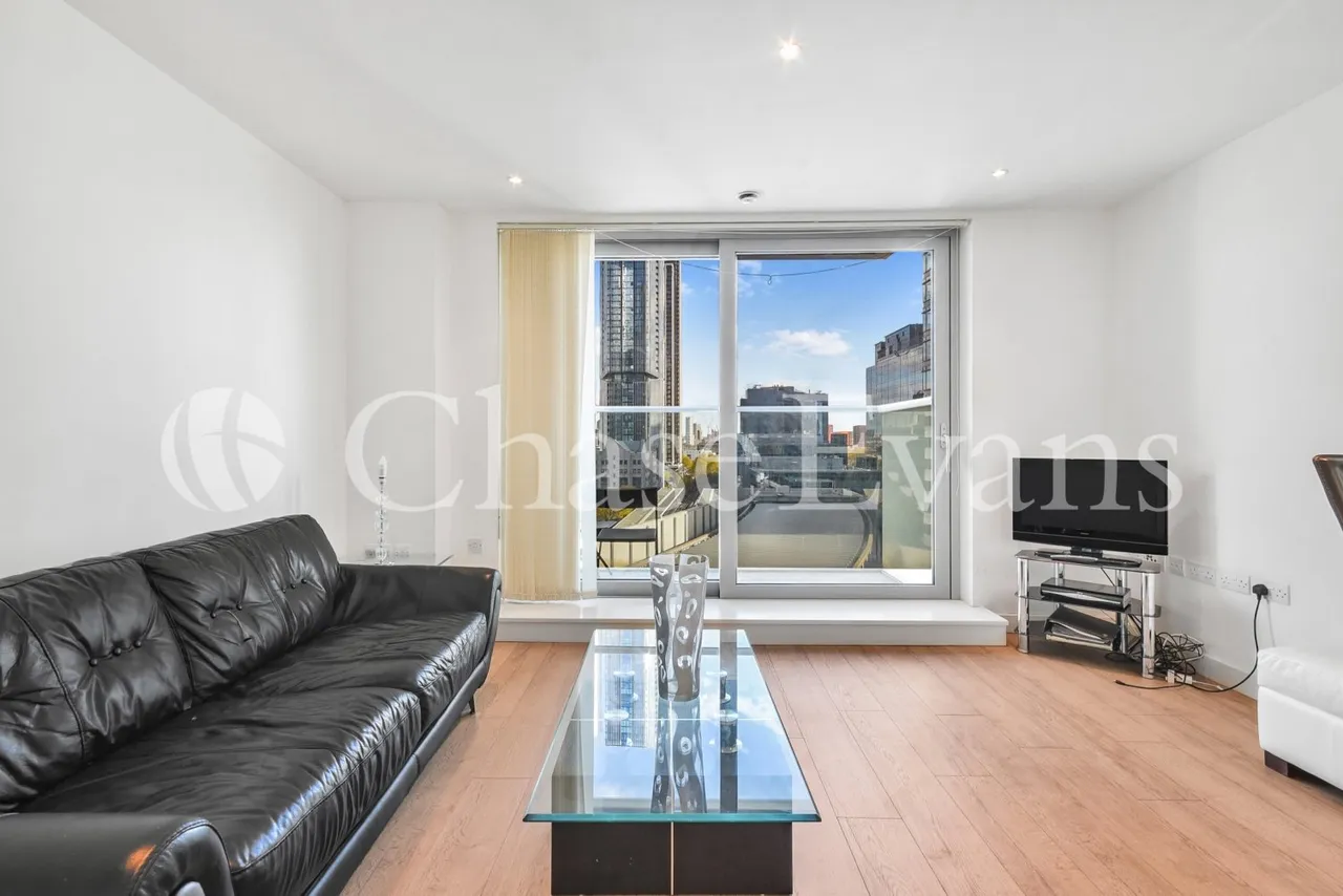 1 bed flat for sale — West Tower, 1 Pan Peninsula, Pan Peninsula Square, Canary Wharf, E14