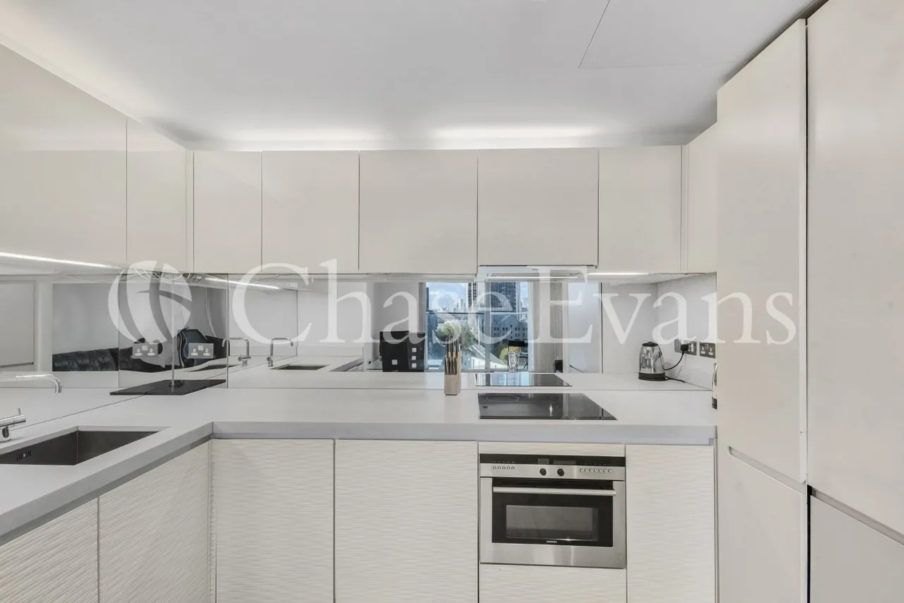 West Tower, 1 Pan Peninsula, Pan Peninsula Square, Canary Wharf, E14, photo 3