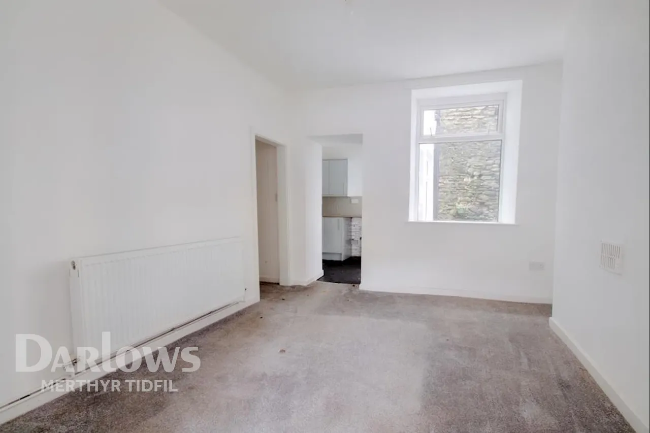 Aberbeeg Road, photo 7