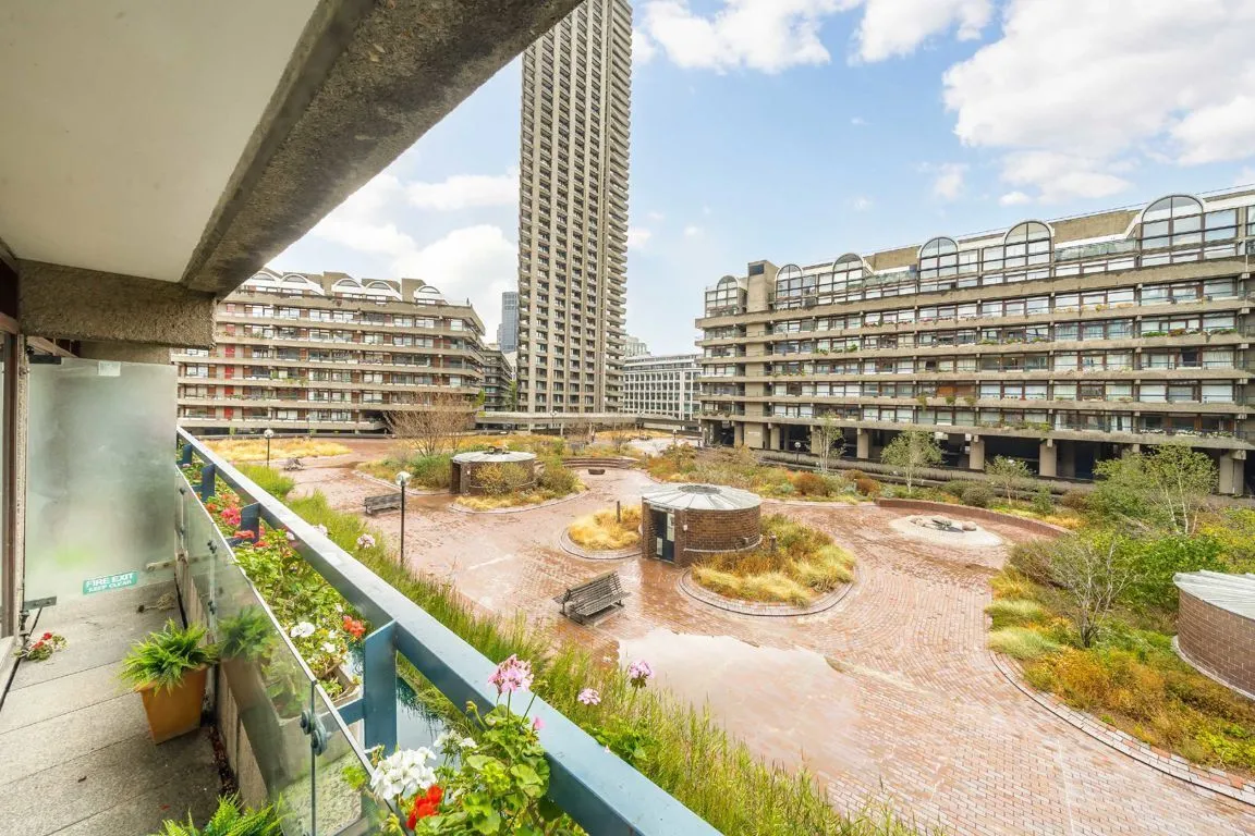 Barbican, EC2Y, photo 6