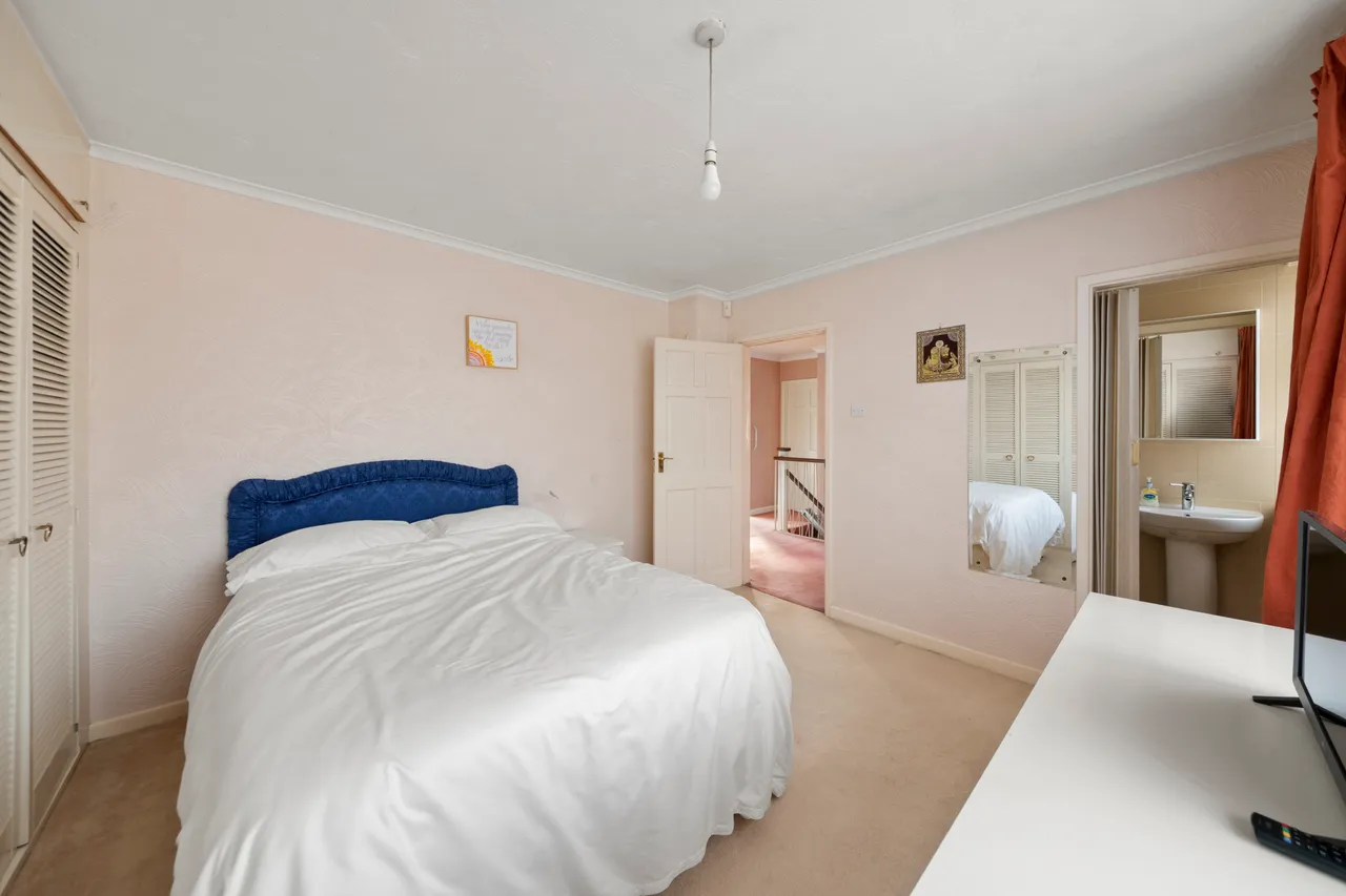 Doncaster Drive, Northolt, UB5, photo 10