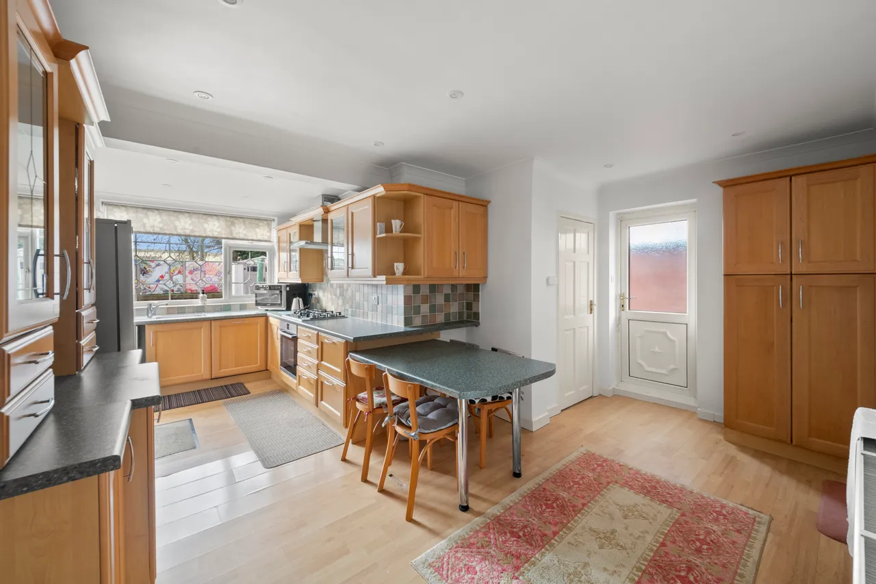 Doncaster Drive, Northolt, UB5, photo 4