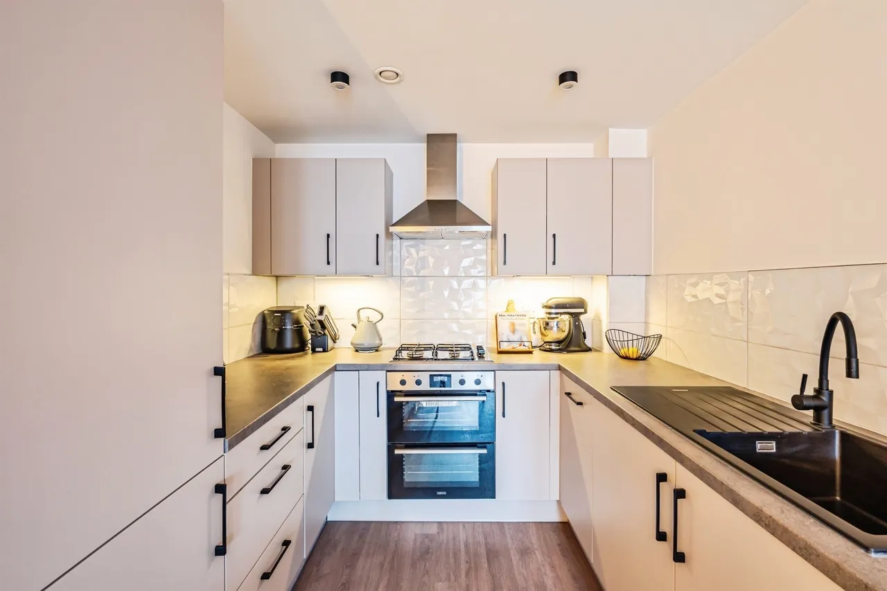 Newlands Place, Seaford, photo 6