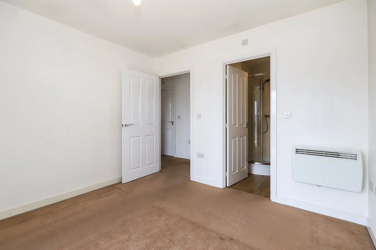 Columbia Crescent, Akron Gate, Wolverhampton, photo 9