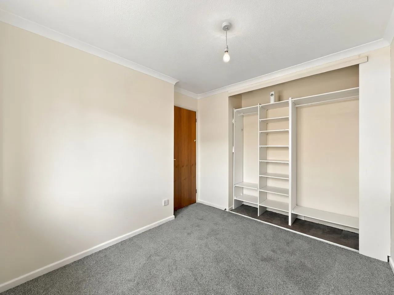 Cefn Close, Glyncoch, photo 12