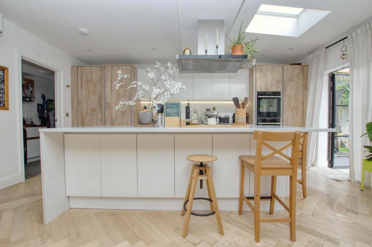 208 Peartree Avenue, Bitterne, Southampton, Hampshire, SO19 7RB, photo 8
