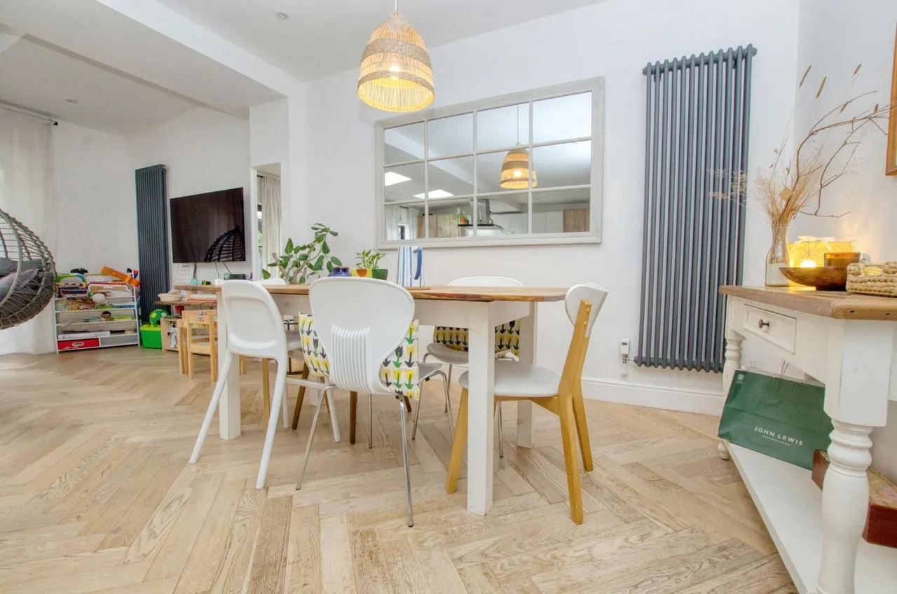 208 Peartree Avenue, Bitterne, Southampton, Hampshire, SO19 7RB, photo 5