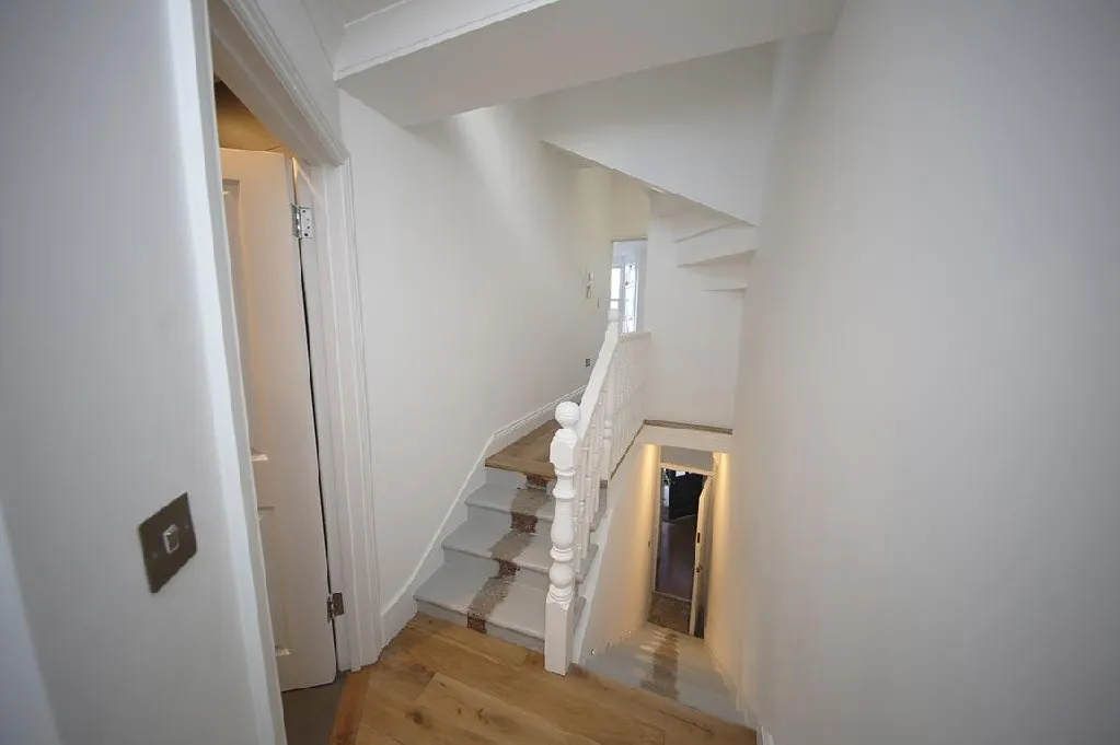 Charteris Road, Queens Park, photo 10