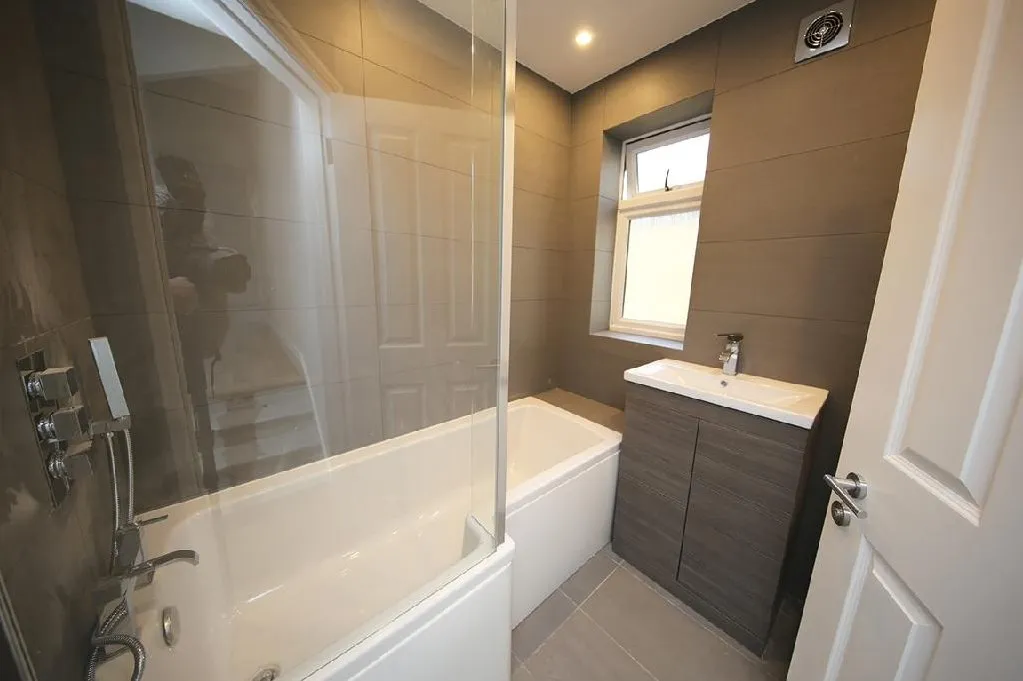 Charteris Road, Queens Park, photo 9